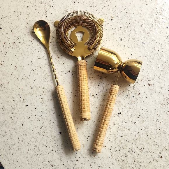 Lilly Pulitzer Cocktail tool set - Picture 2 of 4